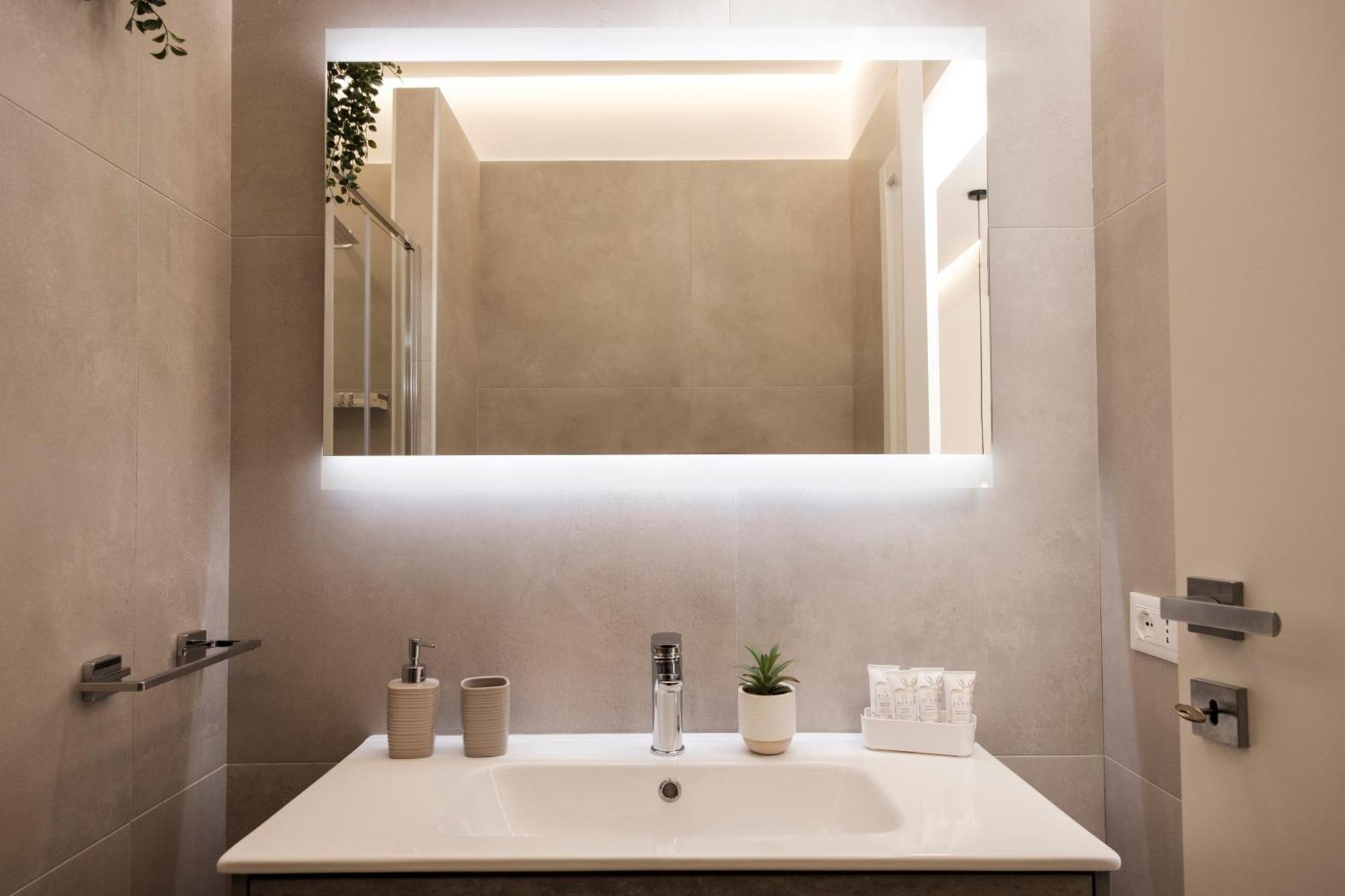 Pepoli Deluxe - Exclusive Apartment - Free Parking Trapani Ngoại thất bức ảnh